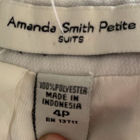 White 4P Suit Skirt - Picture 4 of 4